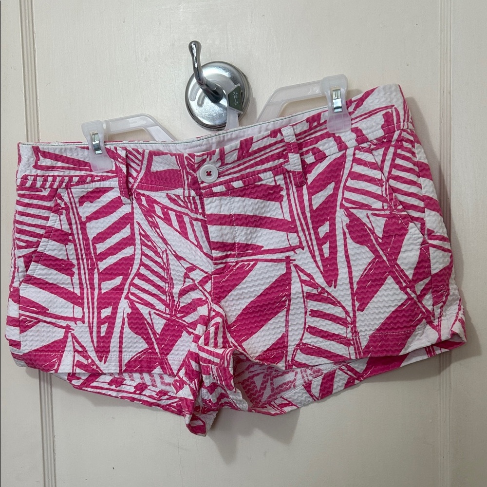 Lilly Pulitzer Walsh shorts - sailboats